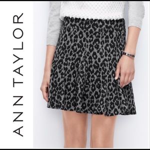 🌊 Ann Taylor Leopard Flounce Blk & Gray Skirt 10